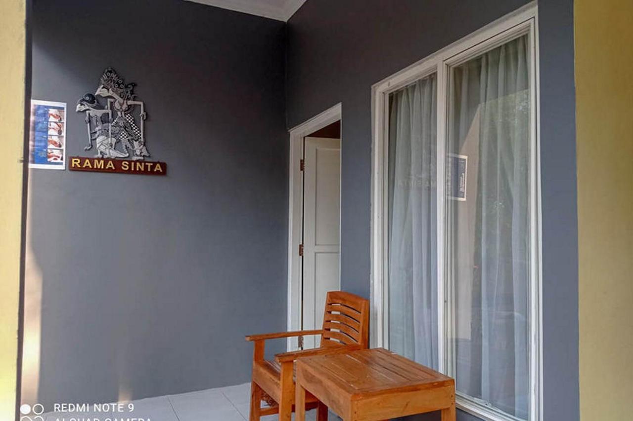 Rama Shinta Homestay Near Gembiral Loka Zoo Redpartner Yogyakarta Exterior photo