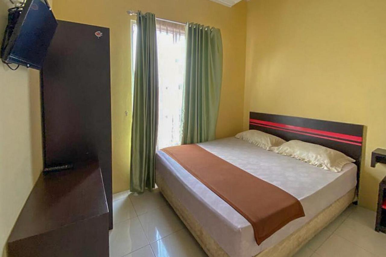 Rama Shinta Homestay Near Gembiral Loka Zoo Redpartner Yogyakarta Exterior photo